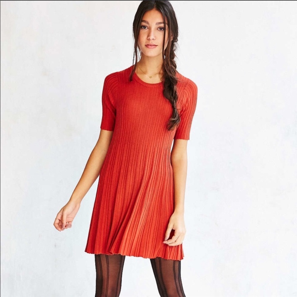 Urban Outfitters - Knit dress - Rust Orange - Size Medium - Swing dress